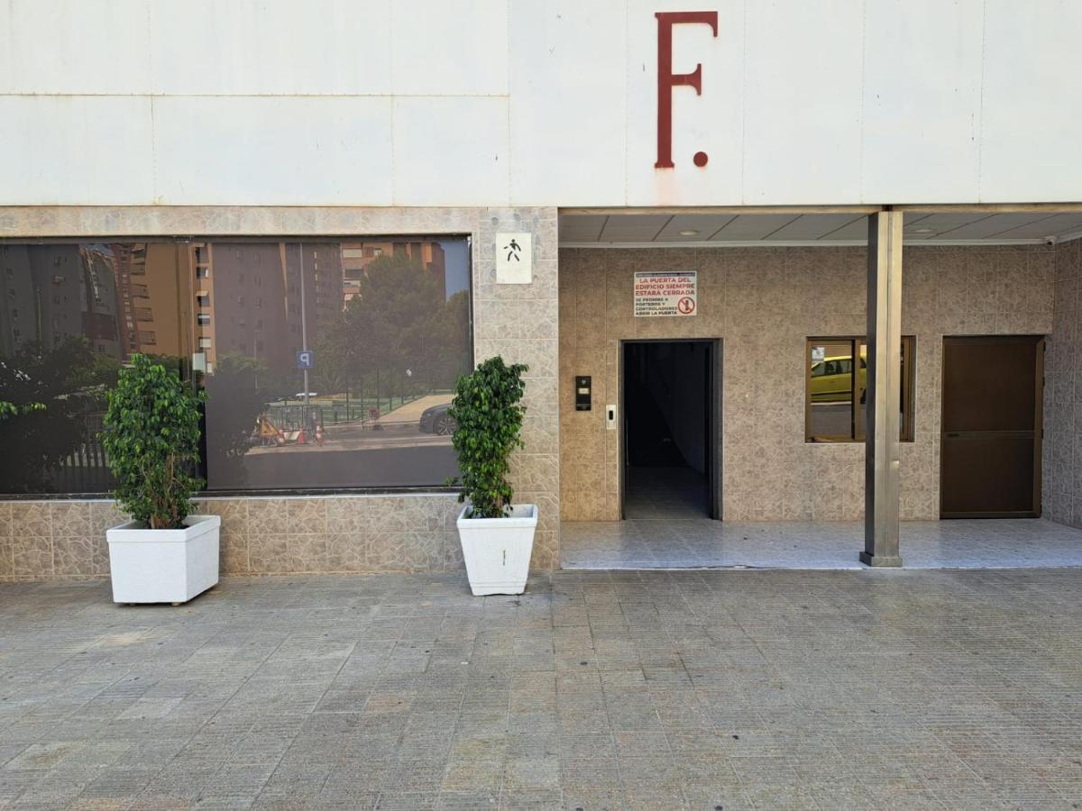 Comfortable Studio With Sea View Benidorm Exterior foto
